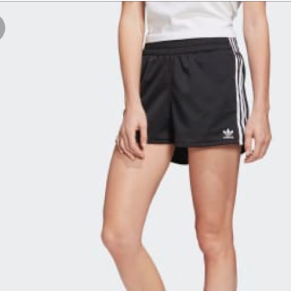 Adidda shorts - Picture 2 of 3